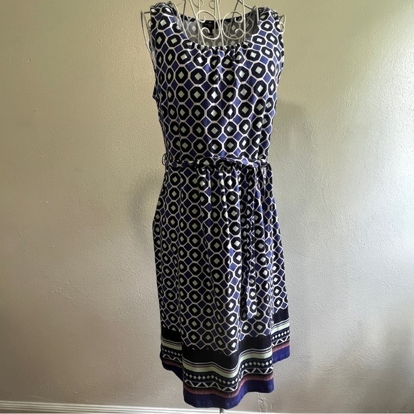 Talbot’s sleeveless dress w/ matching waist tie. Sz MP. Preowned. Like new. - Picture 6 of 8